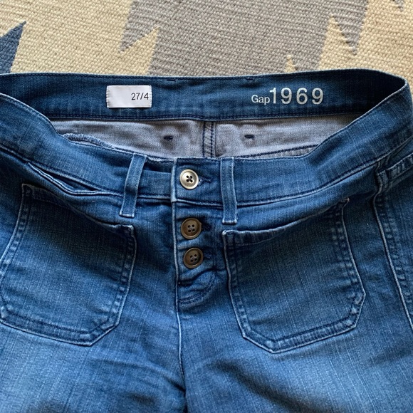 Gap Jean Shorts - Picture 3 of 4